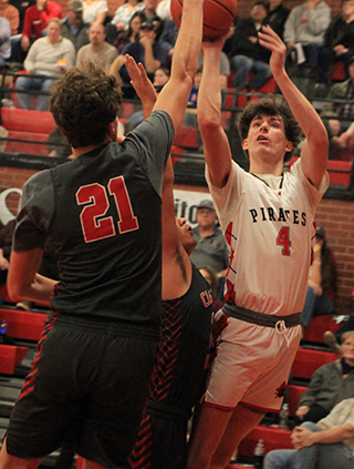 Riley Shears shoots against C.V.