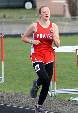 Evelyn Gehring in the 800 at the Prairie Meet.