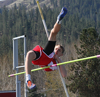 Briggs Rambo in the pole vault at the White Pine Meet at Kamiah. Photo by Steve Wherry.