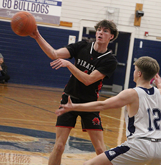 Riley Shears makes a pass against Grangeville.